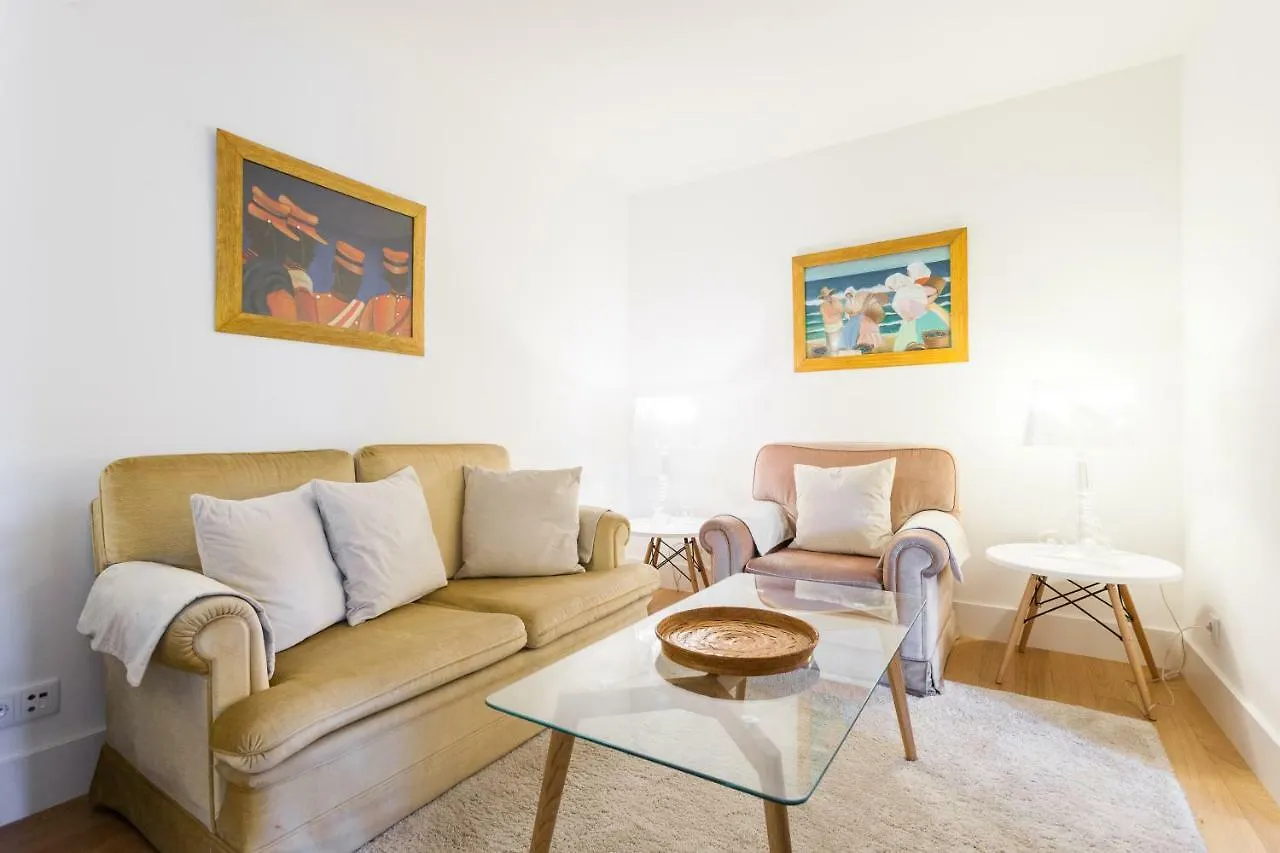 Flh Principe Real Apartment With Terrace And View 리스본
